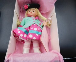 suzie q in box